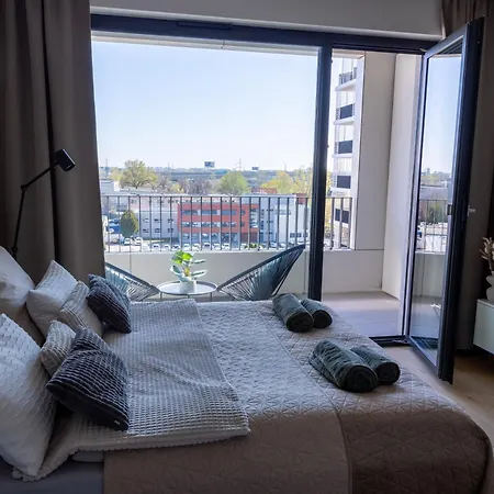 아파트 Leon - Exclusive, Balcony & Garage Parking