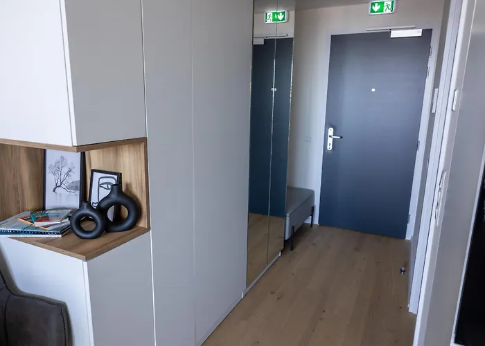 Leon - Free Garage Parking Apartment Bratislava