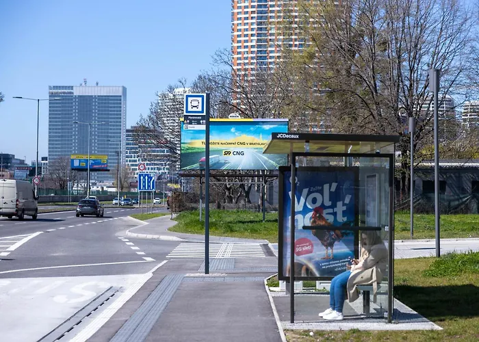 Apartment Leon - Free Garage Parking Bratislava